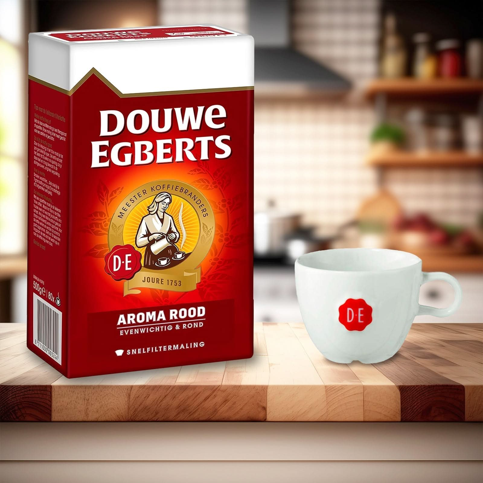 Douwe Egberts Aroma Rood Ground Coffee - 6 Packs, 6.6 LB Bundle